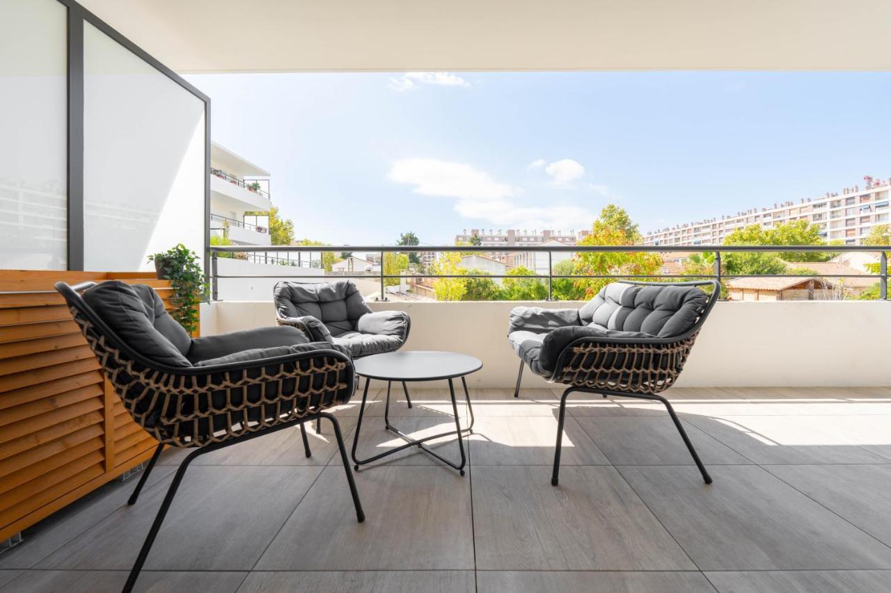 T2 Entre La Plage Et Le Velodrome-Terrasse / Parking Marseilles Buitenkant foto